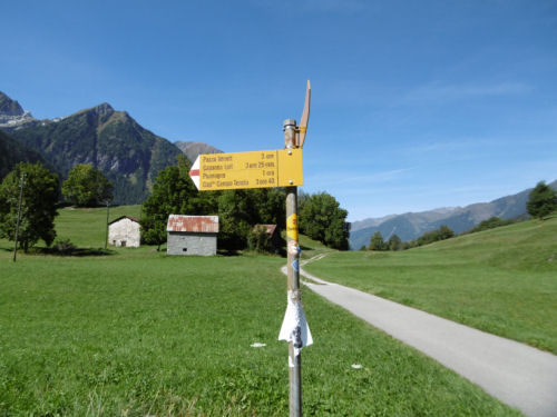 Der Wegweiser in Dalpe für weitere Touren